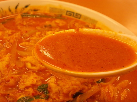 日高屋 チゲ味噌ラーメン 004.jpg