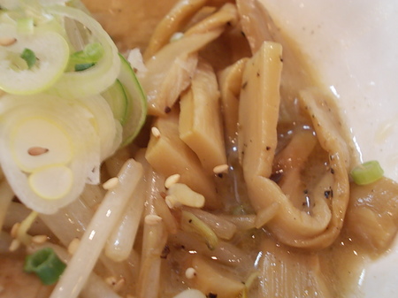 燕返し とんこつ味噌らぁめん 008.jpg